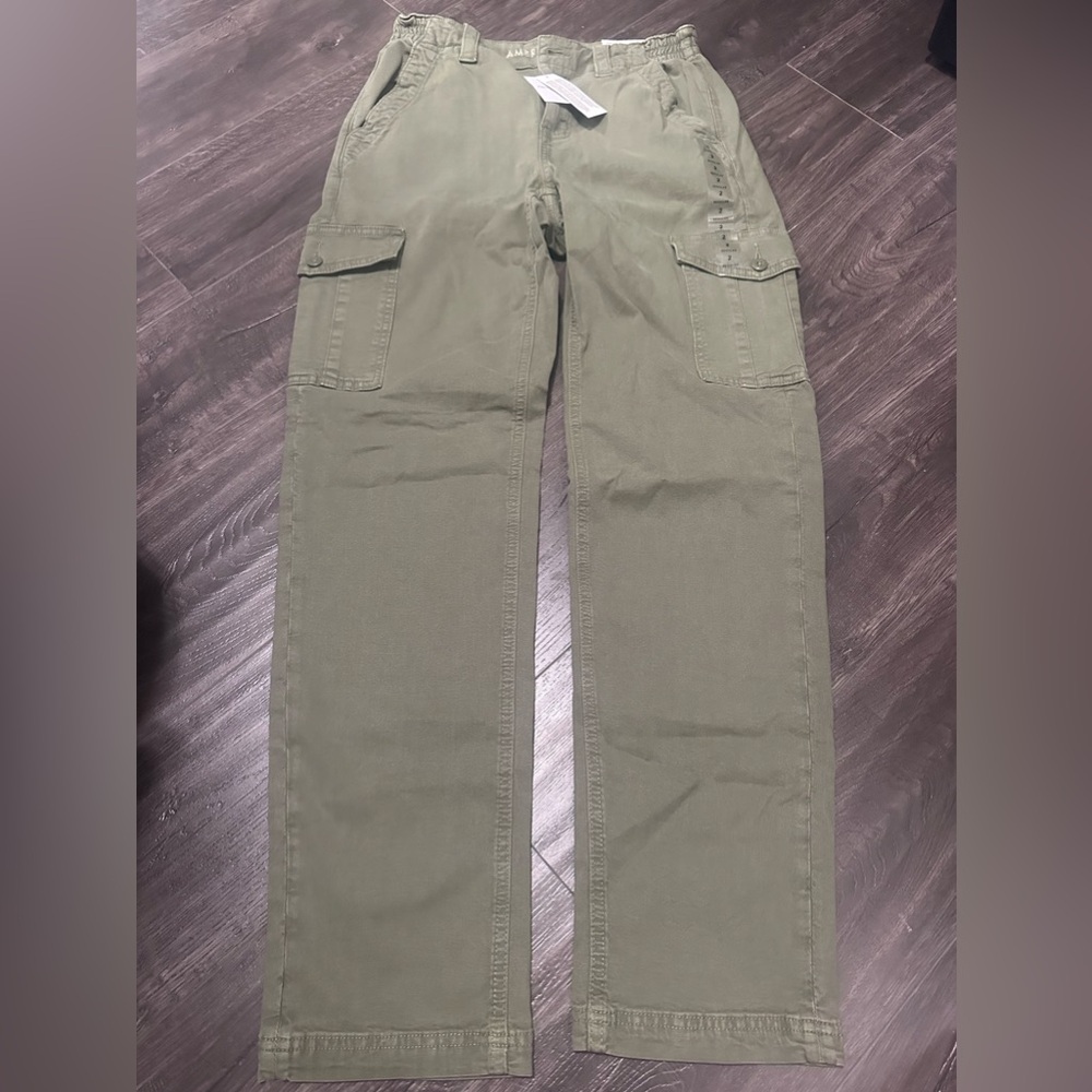 Green cargo pants